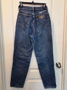 Vintage Made in USA Wrangler High Rise Tapered Jeans 5/6